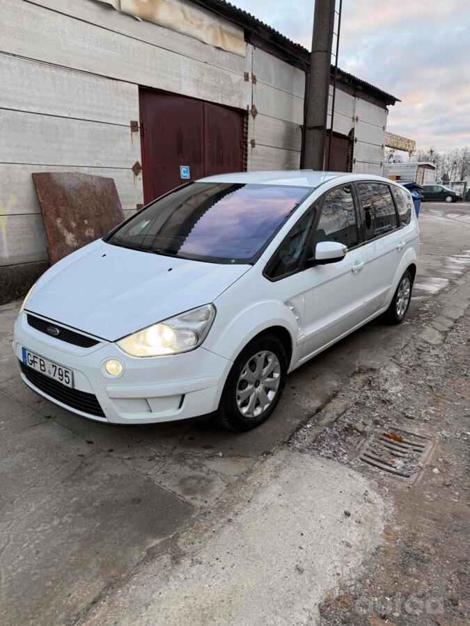 Ford S-Max