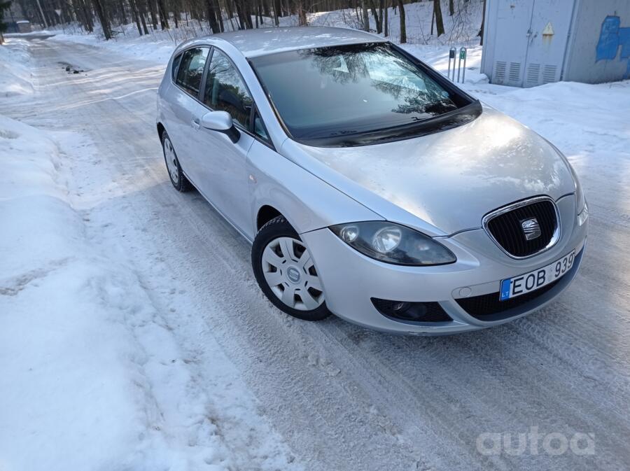 SEAT Leon 2 generation Hatchback 5-doors