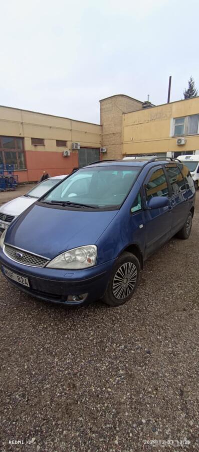 Ford Galaxy 2 generation Minivan