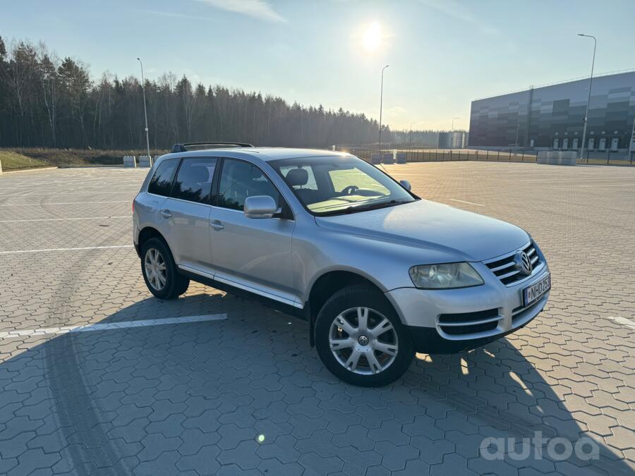 Volkswagen Touareg 1 generation Crossover