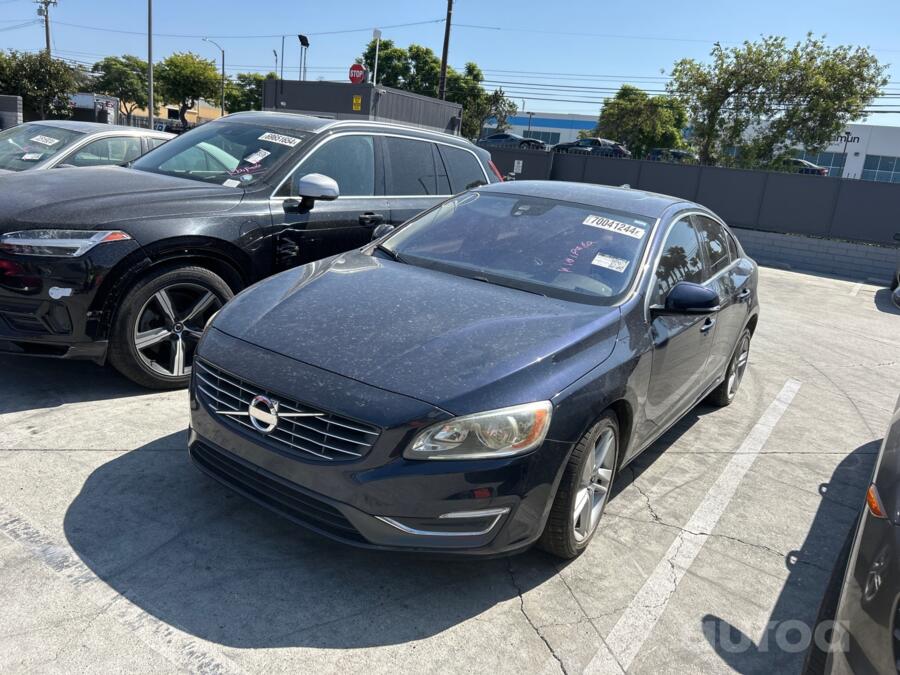 Volvo S60 2 generation [restyling] Sedan 4-doors