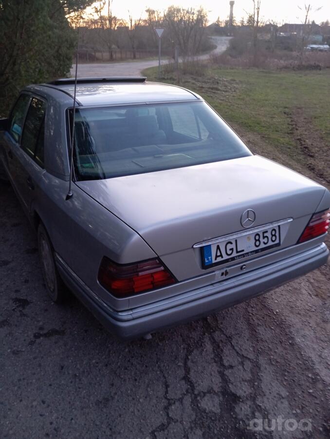 Mercedes-Benz E-Class W124 [2th restyling] Sedan