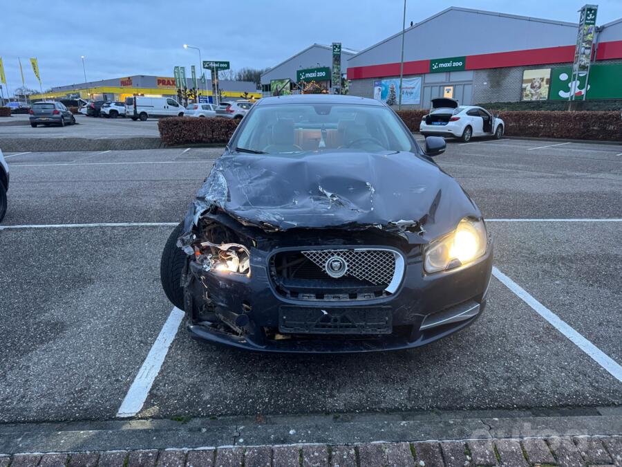 Jaguar XF X250 Sedan 4-doors