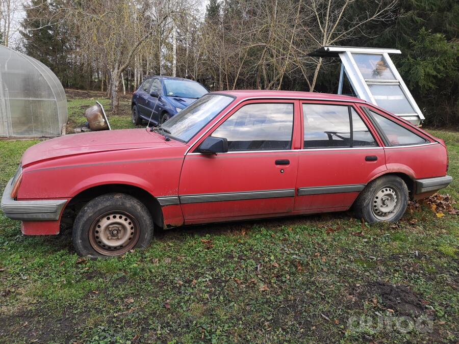 Opel Ascona C Hatchback