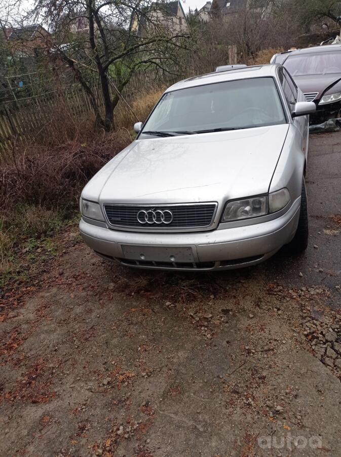 Audi A8 D2/4D Sedan 4-doors