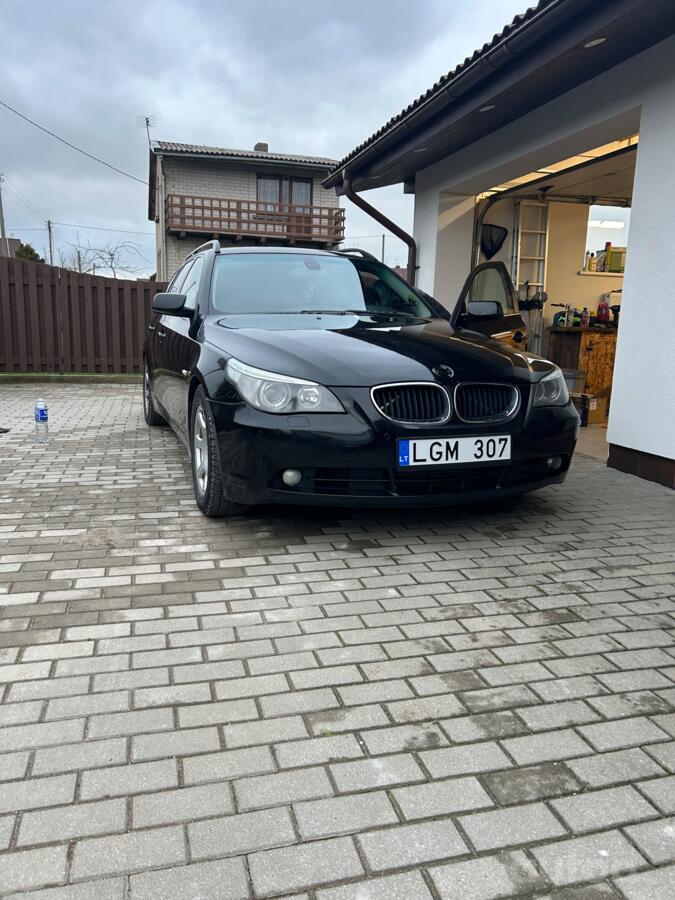 BMW 5 Series E60/E61 Touring wagon