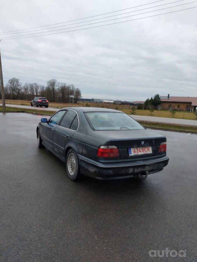 BMW 5 Series E39 Sedan 4-doors