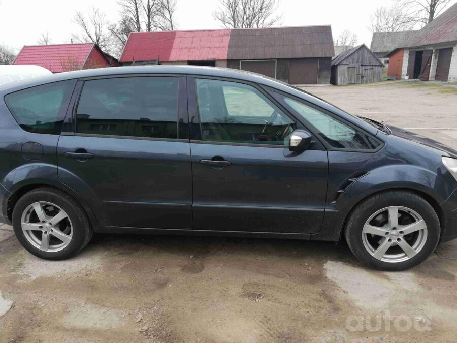 Ford S-Max
