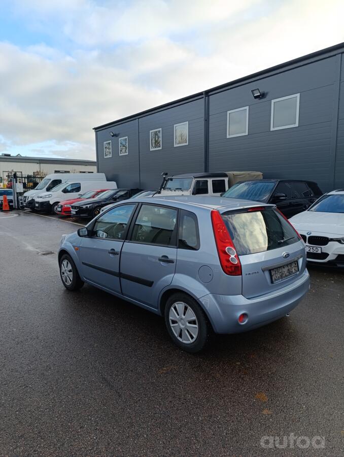 Ford Fiesta 5 generation Hatchback 5-doors