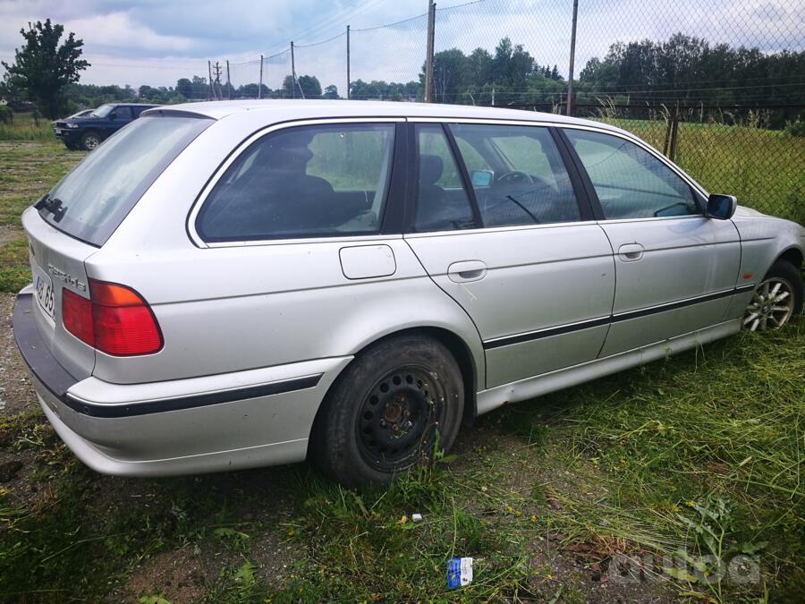 BMW 5 Series E39 Touring wagon