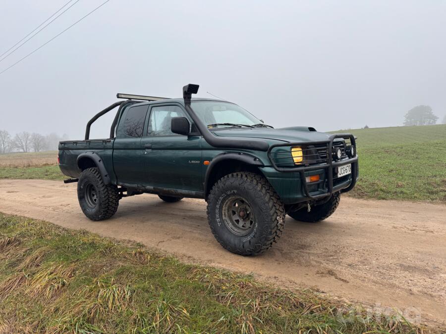 Mitsubishi L200 2 generation