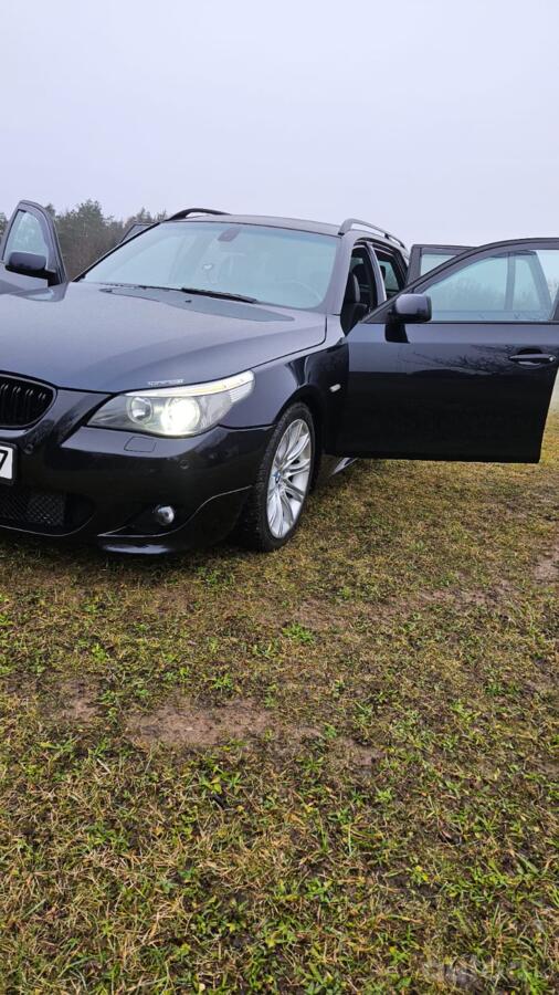 BMW 5 Series E60/E61 Touring wagon