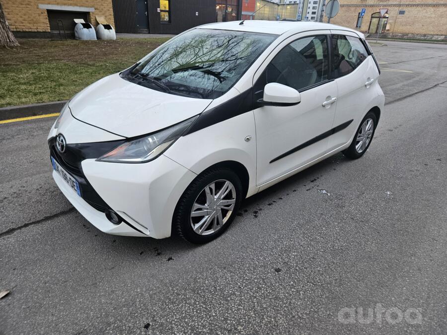 Toyota Aygo 2 generation Hatchback