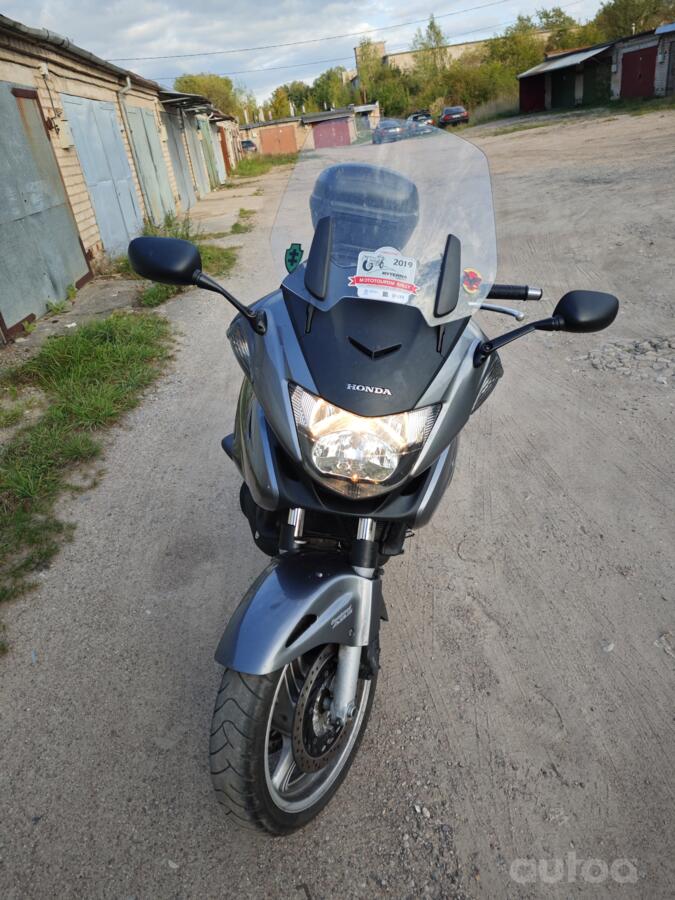 Honda NT