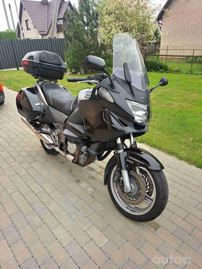 Honda NT
