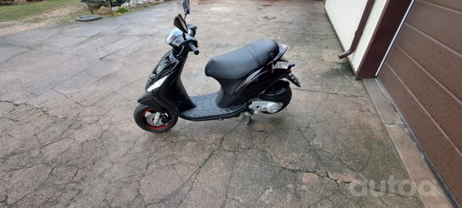 Piaggio Zip 50