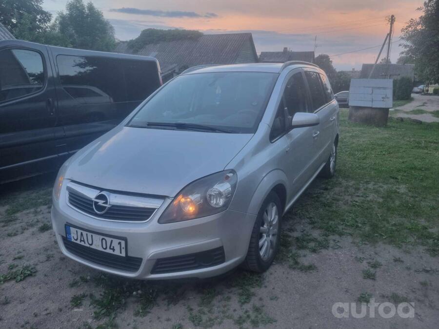 Opel Zafira B Minivan 5-doors