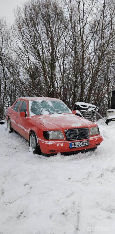 Mercedes-Benz W124 1 generation