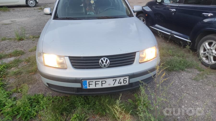 Volkswagen Passat B5 Sedan 4-doors