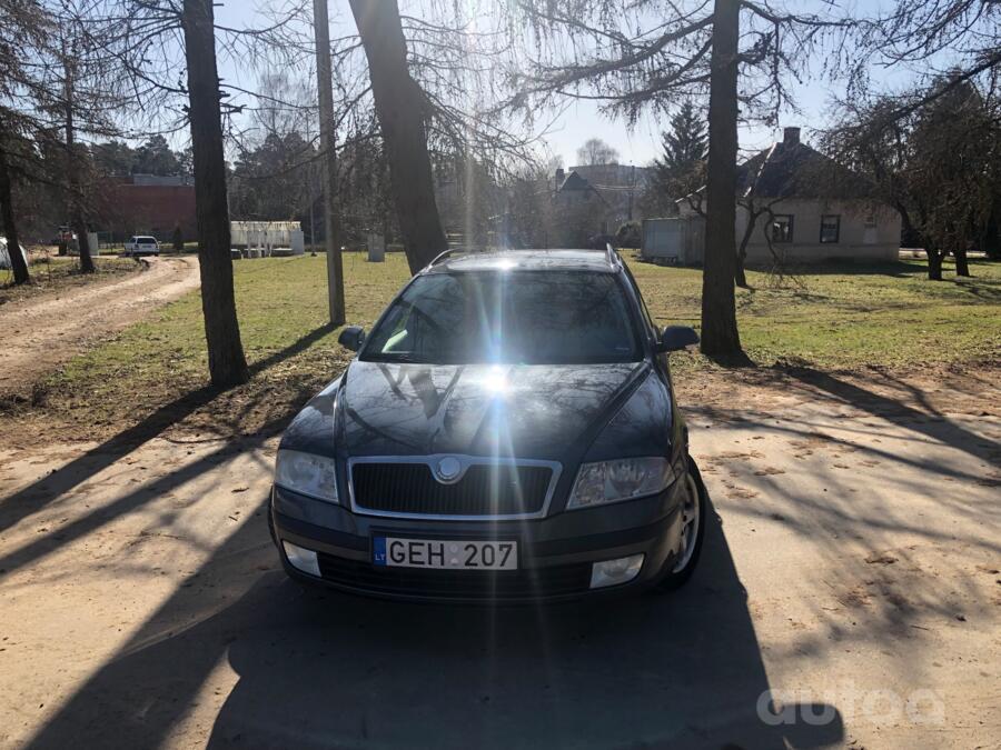 Skoda Octavia 2 generation Combi wagon 5-doors