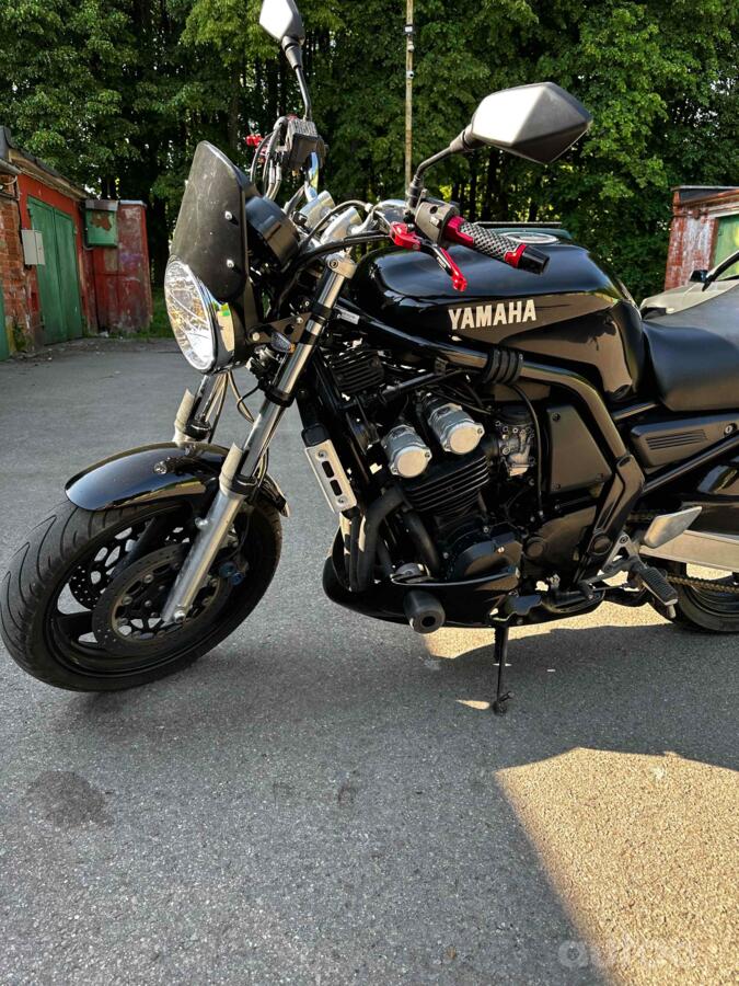 Yamaha FZ