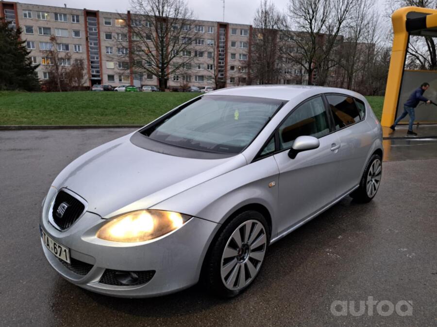 SEAT Leon 2 generation Hatchback 5-doors