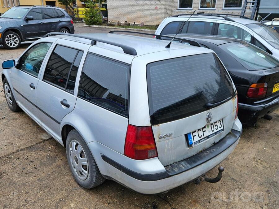 Volkswagen Golf 4 generation wagon