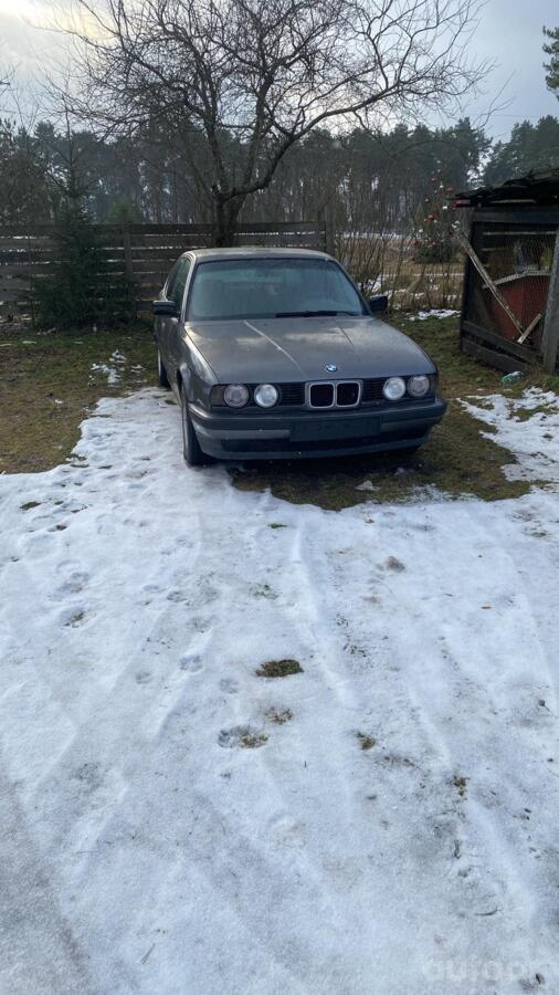 BMW 5 Series E34 Sedan
