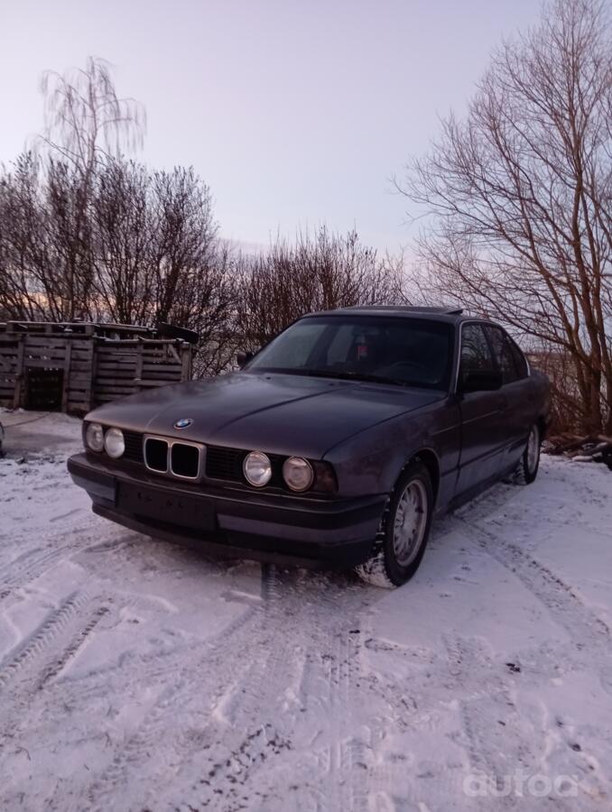 BMW 5 Series E34 Sedan