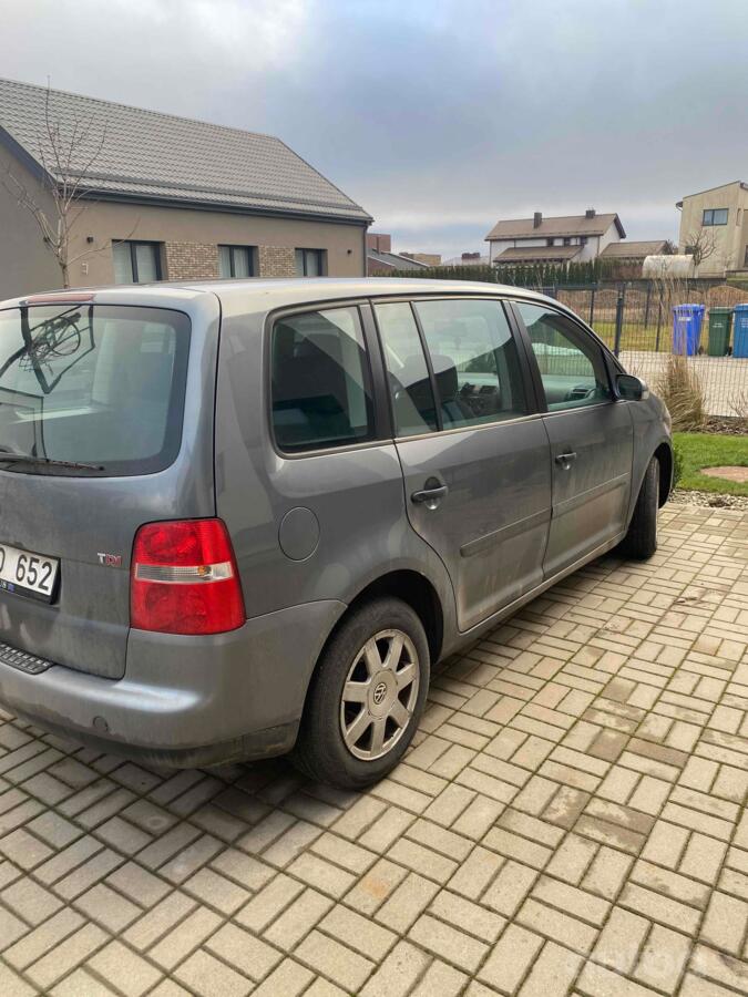 Volkswagen Touran