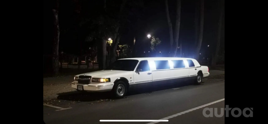 Lincoln Town Car 2 generation