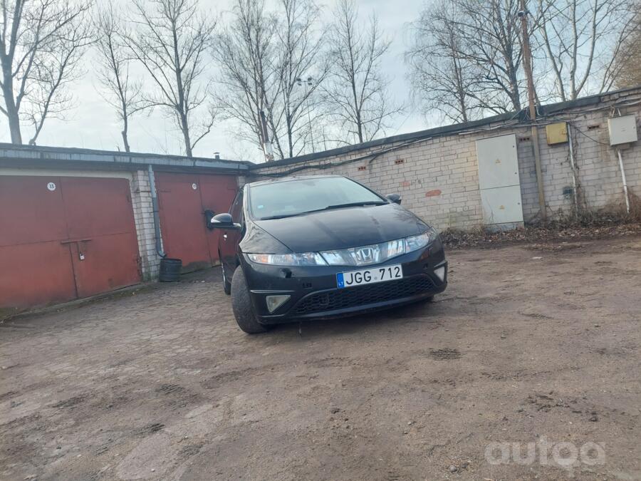 Honda Civic 8 generation [restyling] Hatchback 5-doors