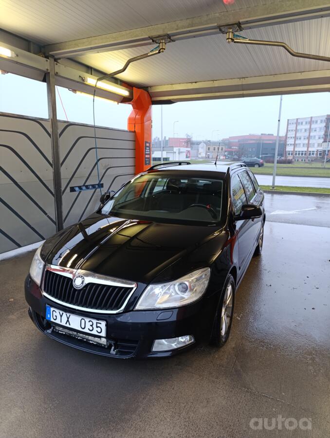 Skoda Octavia 2 generation [restyling] Combi wagon 5-doors