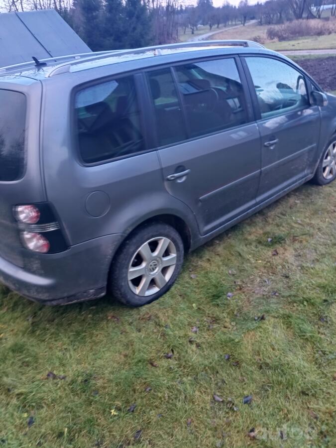 Volkswagen Touran 1 generation Minivan