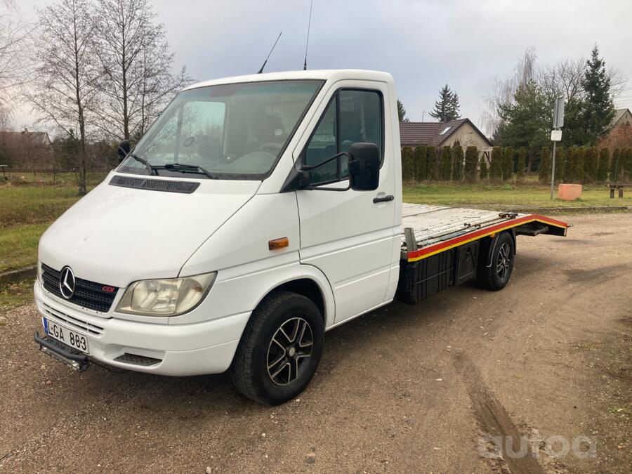 Mercedes-Benz Sprinter First generation