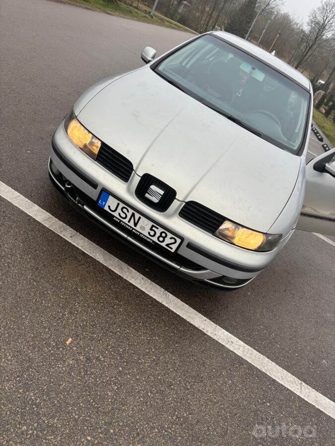 SEAT Toledo 2 generation Sedan
