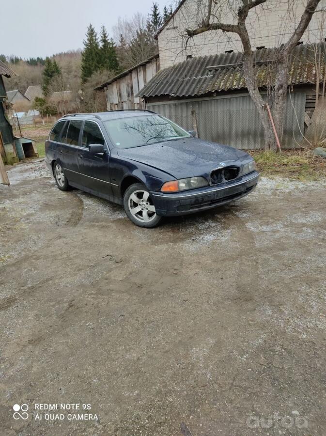 BMW 5 Series E39 Touring wagon