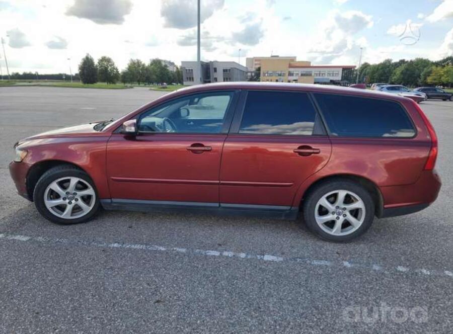 Volvo V50 1 generation [restyling]