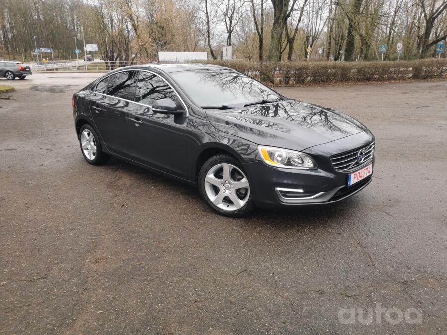 Volvo S60 2 generation [restyling] Sedan 4-doors