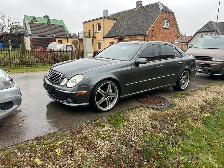 Mercedes-Benz E-klasse AMG W211 Sedan