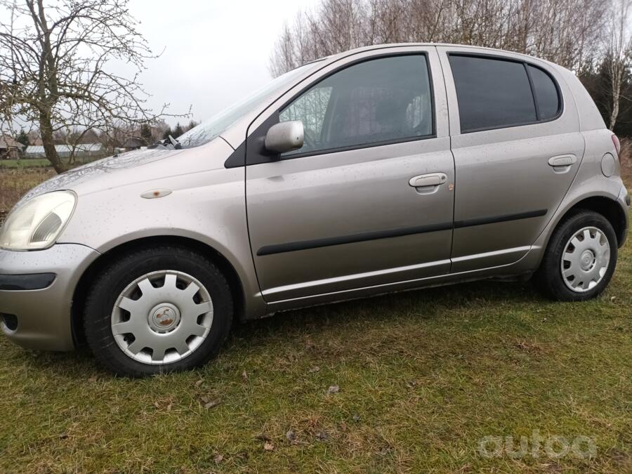 Toyota Yaris 2 generation