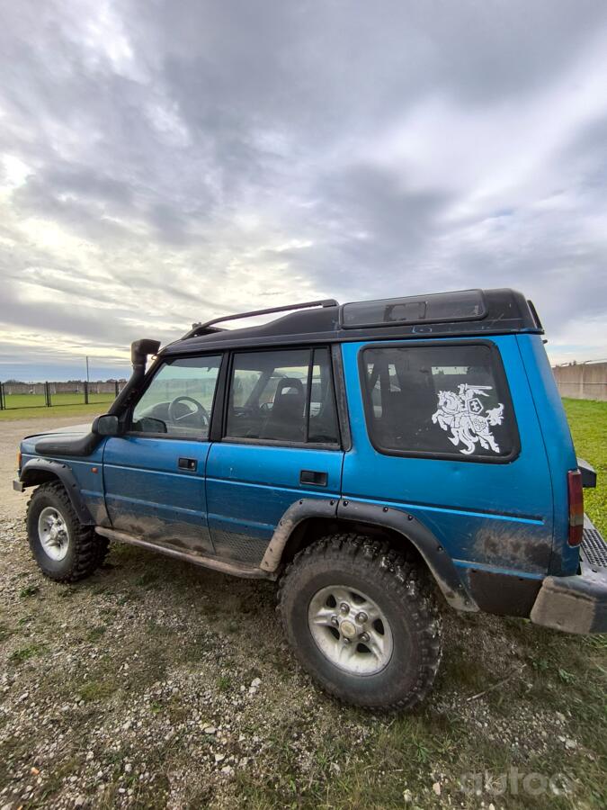 Land Rover Discovery 1 generation SUV 5-doors
