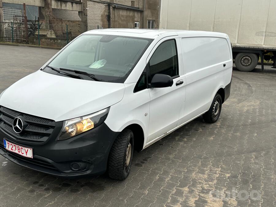 Mercedes-Benz Vito W447 Mixto minivan 4-doors