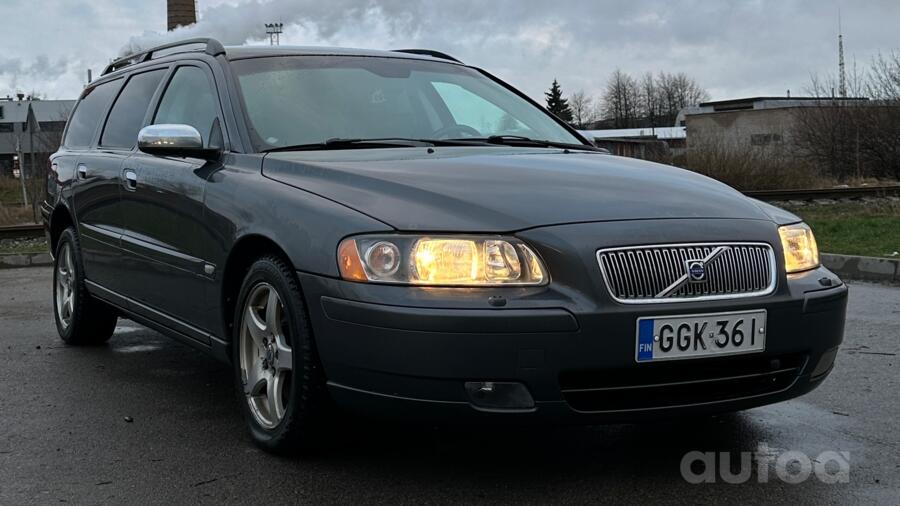 Volvo V70 2 generation [restyling] wagon 5-doors