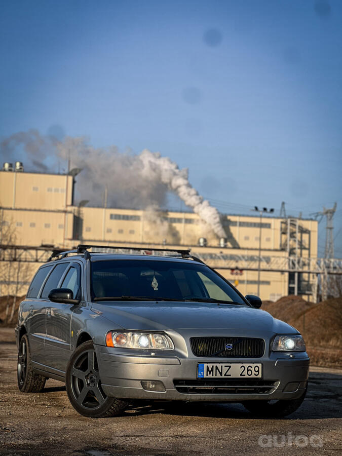 Volvo V70 2 generation [restyling] wagon 5-doors