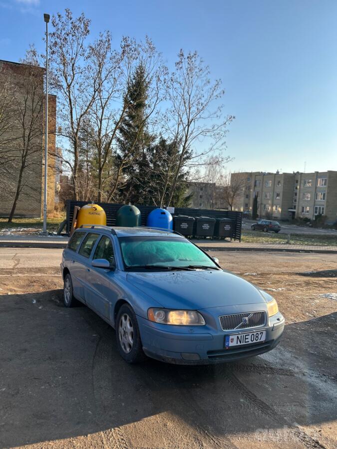 Volvo V70 2 generation [restyling] wagon 5-doors