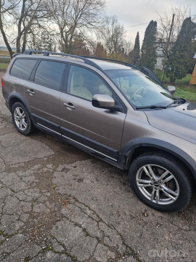 Volvo XC70 3 generation wagon