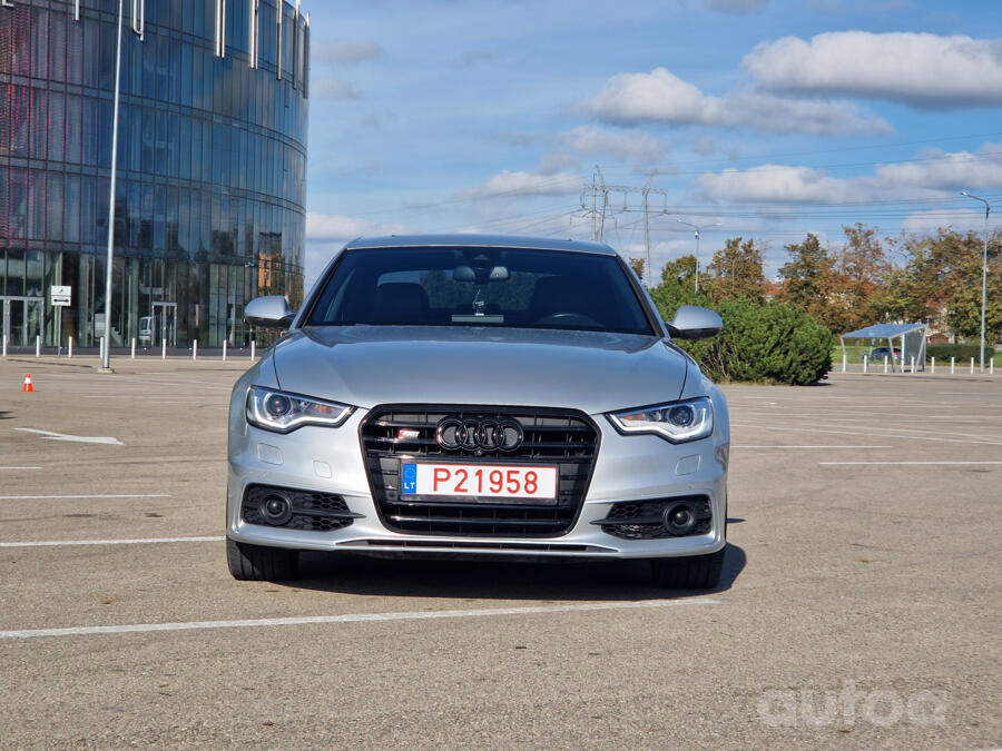Audi A6 4G/C7 Sedan