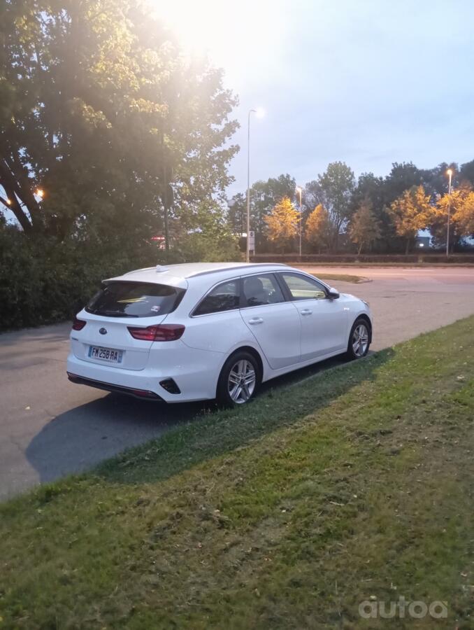 Kia Cee'd 3 generation SW wagon 5-doors