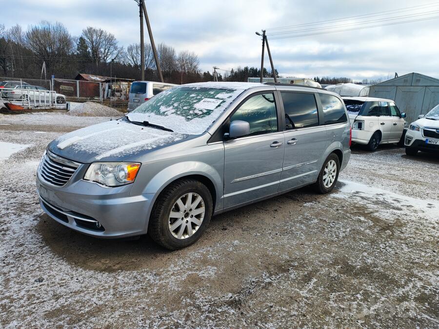 Chrysler Town & Country 5 generation [restyling]